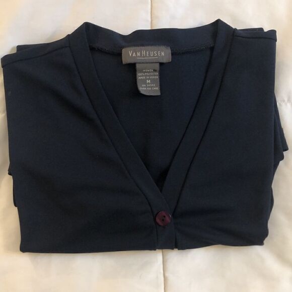 Vintage van Heusen Wms Sz M Navy Blue Cardigan, lightweight used good condition - Picture 3 of 15